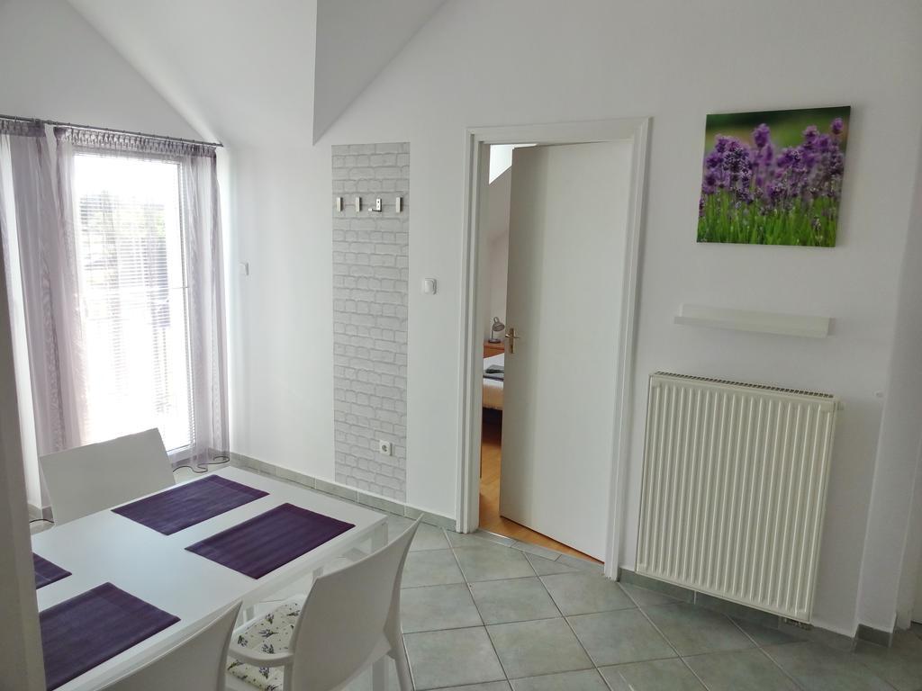 Albizia Apartments Balatonfüred Exteriör bild